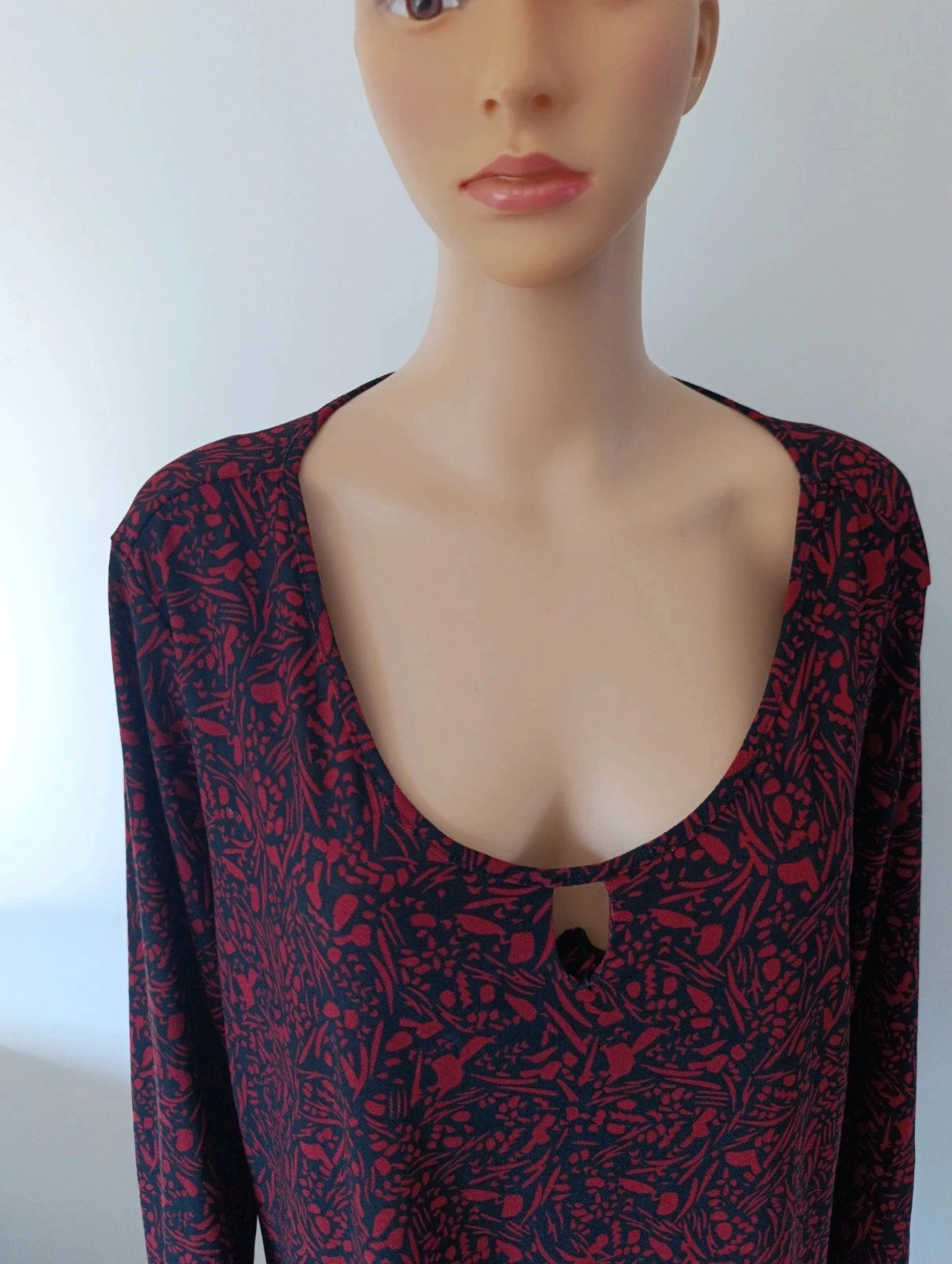 Vestido Inextenso 3XL preto e bordeaux estampado - Mangas compridas - Corte fluido tamanho grande – photo 6